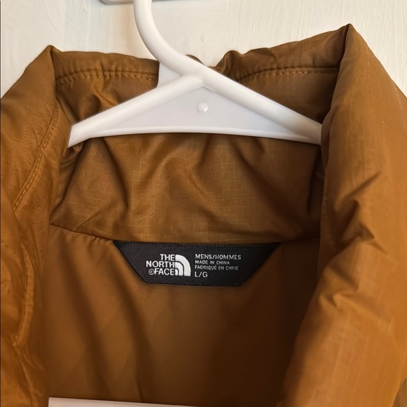 The North Face Men's Orange Puffer Vest - Picture 4 of 5